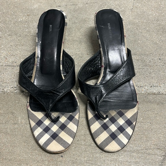 Burberry sandals - Picture 1 of 2